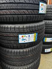 Roadstone - 275/40/R22