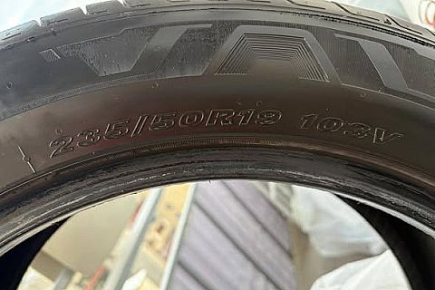 Nexen - 235/50/R19