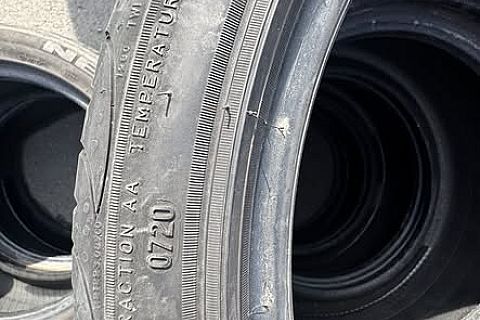Pirelli - 215/40/R17