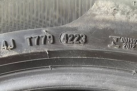Pirelli - 245/45/R18