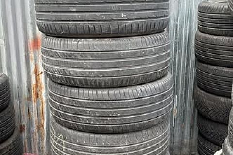 Nokian - 205/50/R17