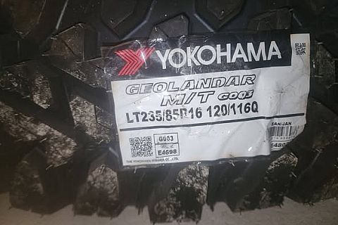 Yokohama - 235/85/R16