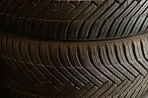 Bridgestone - 225/40/R19