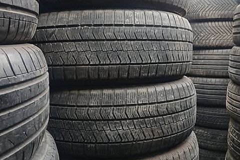 Bridgestone - 215/60/R16