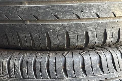 Nokian - 185/65/R15