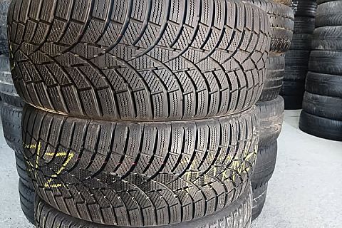 Continental - 215/45/R18