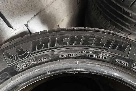 Michelin - 215/55/R18