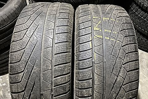 Pirelli - 235/45/R17