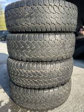 Kumho - 285/70/R17