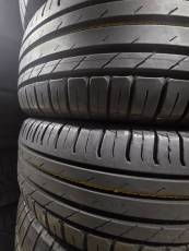 Nokian - 225/55/R19